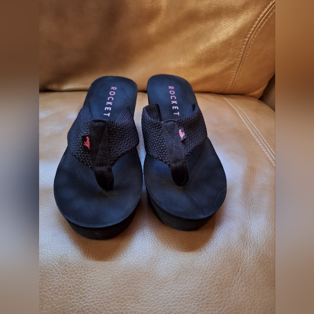 Rocket Dog Women's Diver Comfort Foam Wedge Flip Flop Sandal